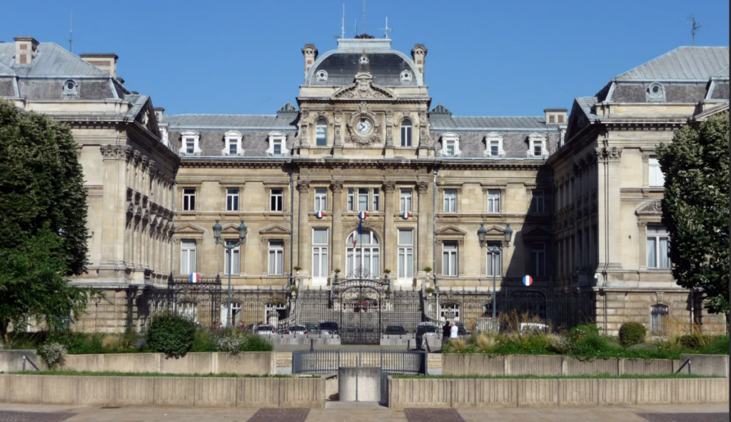 Prefecture du nord pour illustrer la décision de la préfecture à une demande de naturalisation